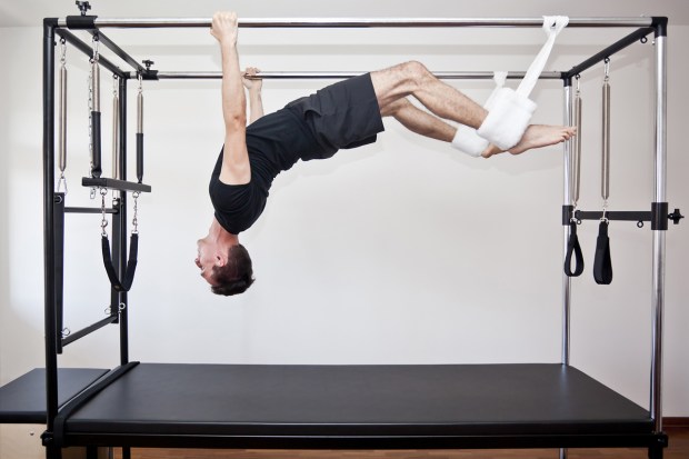 Pilates-Exercice-Hanging
